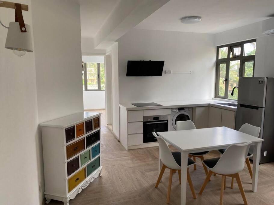 Lovely Apartment Near Beach Flic en Flac Экстерьер фото